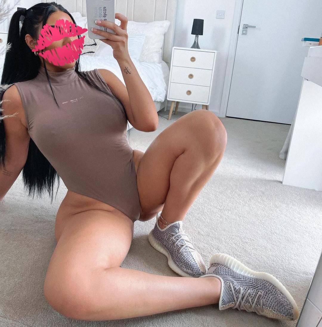 Kayaşehir Escort Bayan Semrayla Her Anı Özel